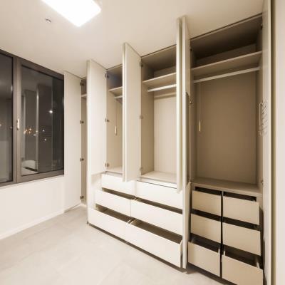 White 4-door Sliding Wardrobe