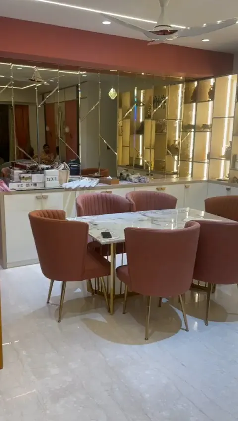 designerPortFolio638986549402187760.mp4