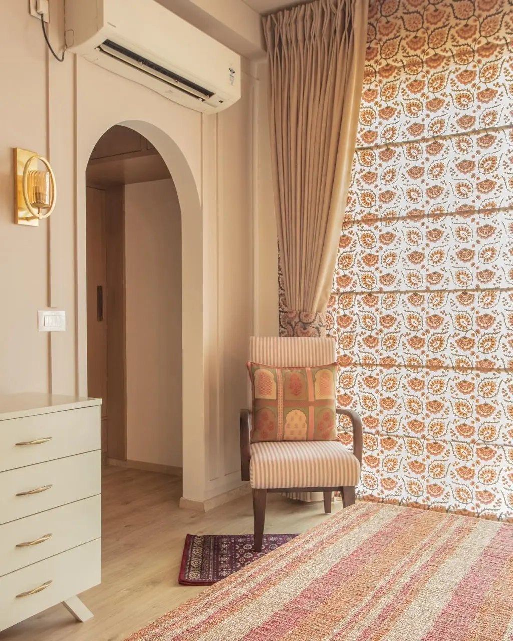 designerPortFolio639180932010461212.jpg